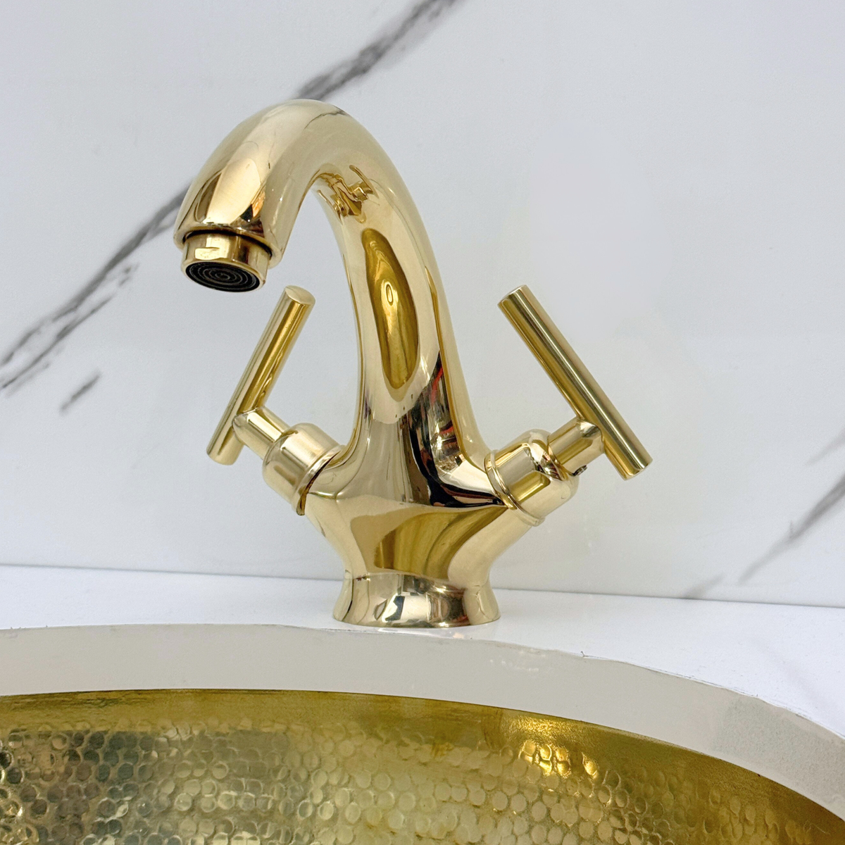 Curved unlacquered brass single-hole faucet, 5" reach with lever handles – alternate view 8