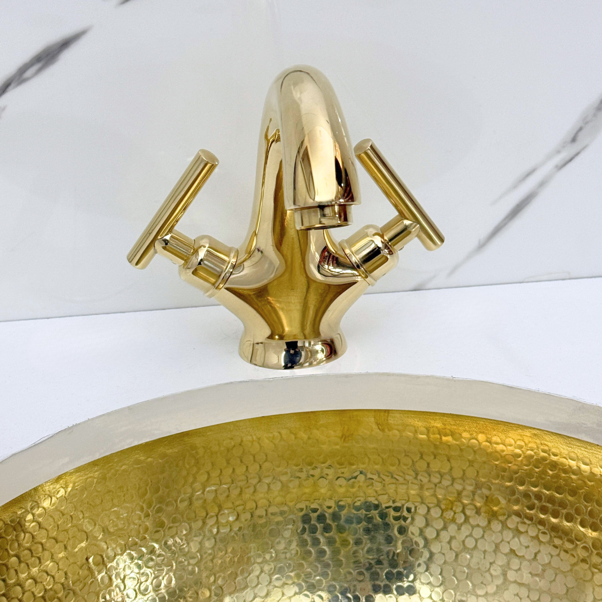 Curved unlacquered brass single-hole faucet, 5" reach with lever handles – alternate view 6
